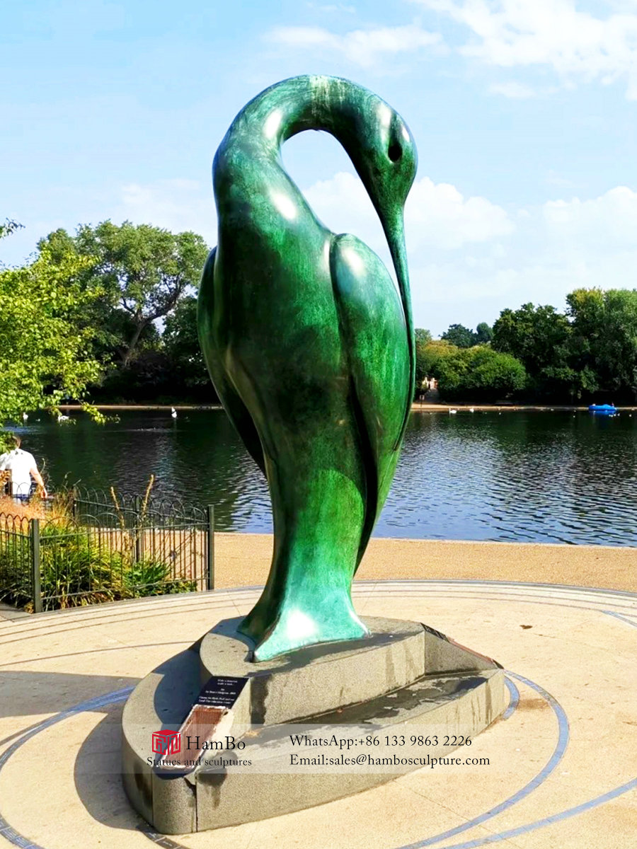 Real estate bronze crane sculpture art sculpture