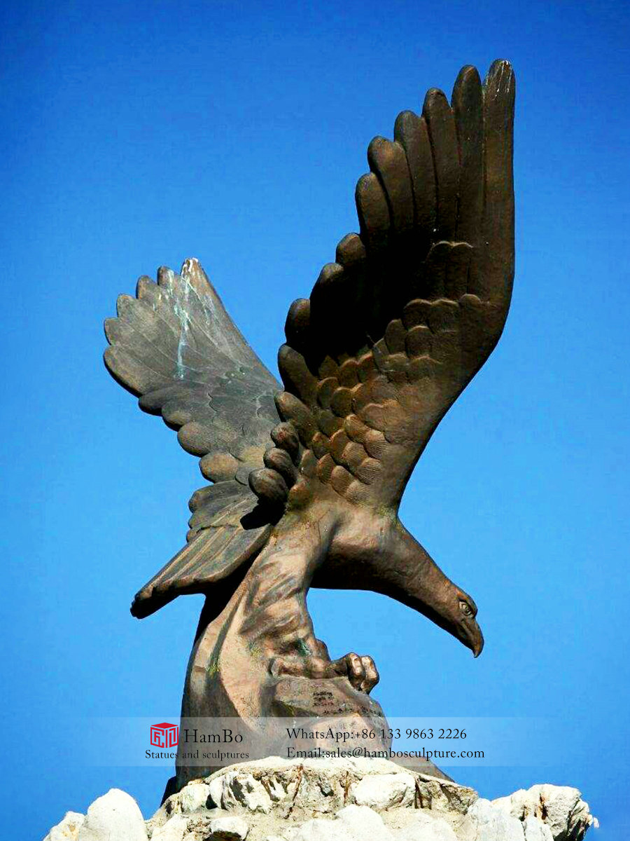 Real estate bronze crane sculpture art sculpture