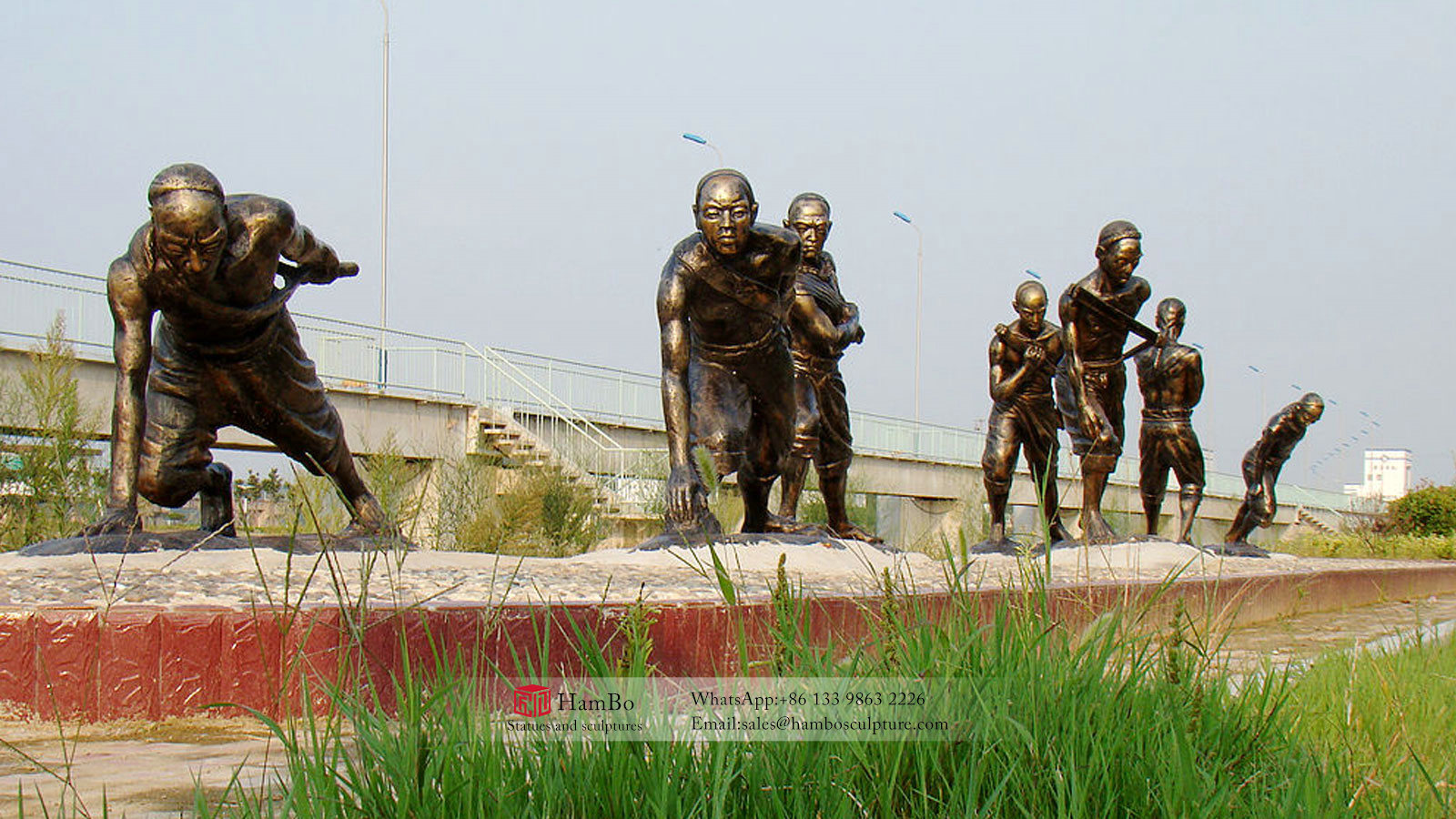 Tourist scenic spot seaside casting copper boatman sculpture production factory